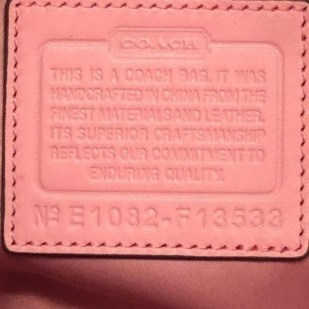 Coach f13553 y2k pink signature silver leather kisslock striped tote bag
